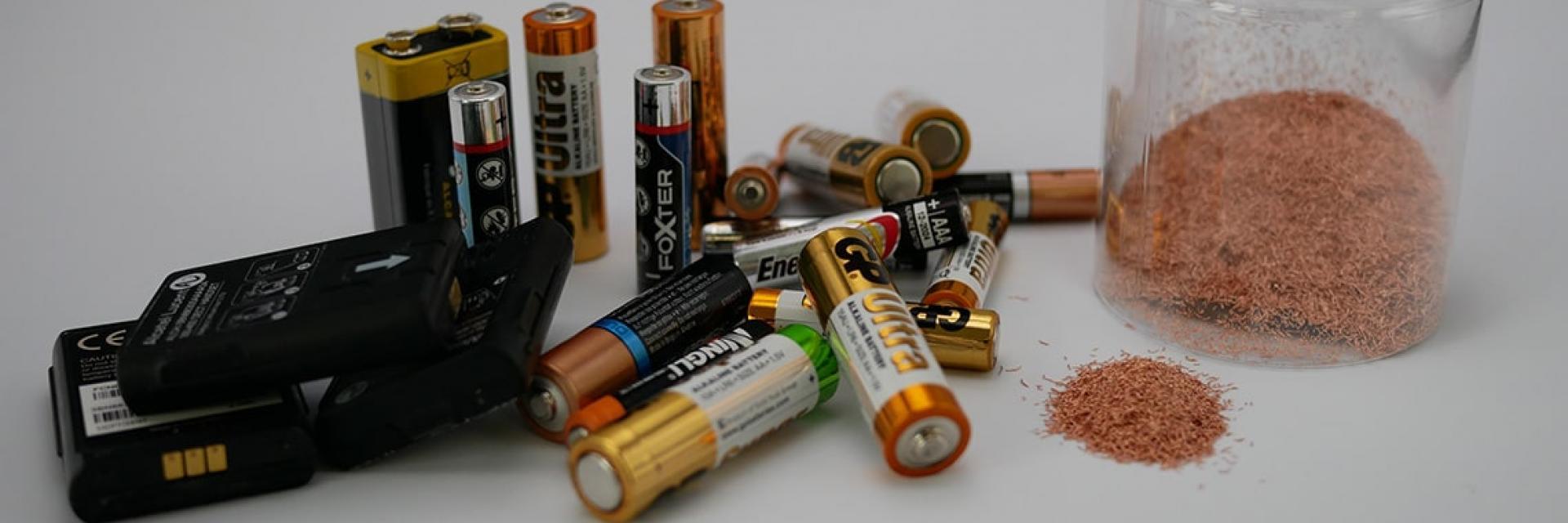 Todo lo que necesita saber sobre la manipulación de polvos y componentes de baterías