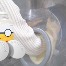 drum-discharging.jpg Contained discharge of drums