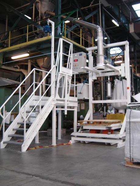 Plataforma de acceso para llenado de big bag en octabins, tamaño XL.